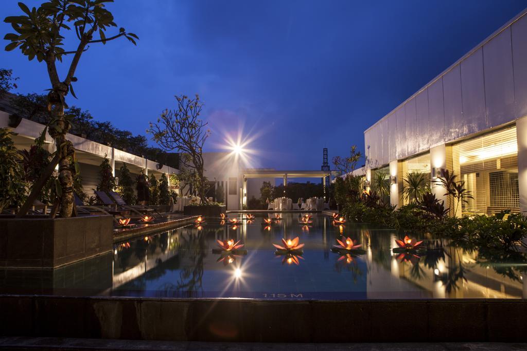 Hotel Santika Bogor Exterior foto